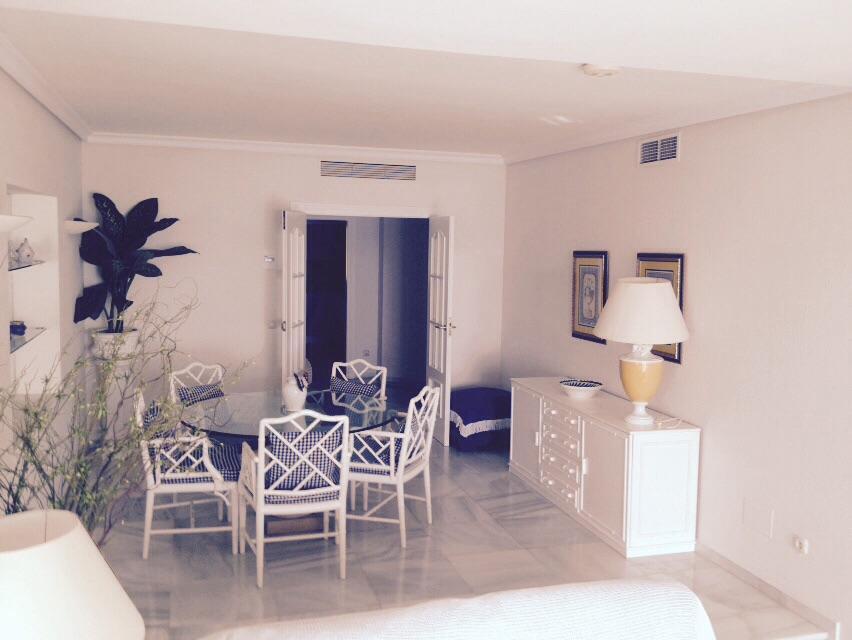 Dominion Apartments Estepona Oda fotoğraf